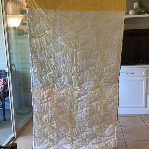 NWT. Beautiful Hand Crafted Rainbow Quilt - Picture 10 of 10